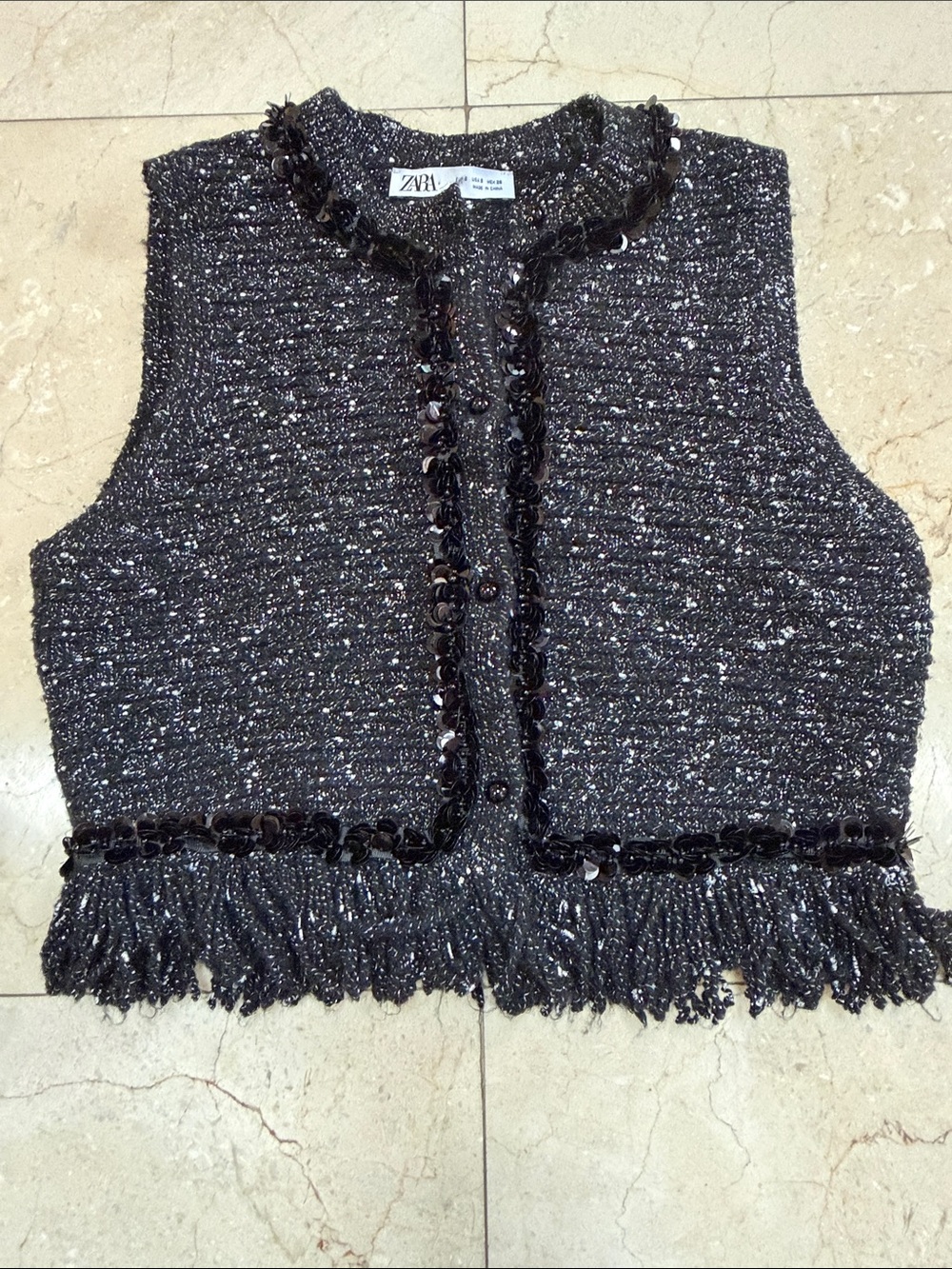 Zara knit vest with fringe. XS